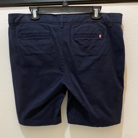 Tommy Hilfiger Ladies Malibu Casual Cotton Flat Front Navy Shorts - 14 - Picture 8 of 8